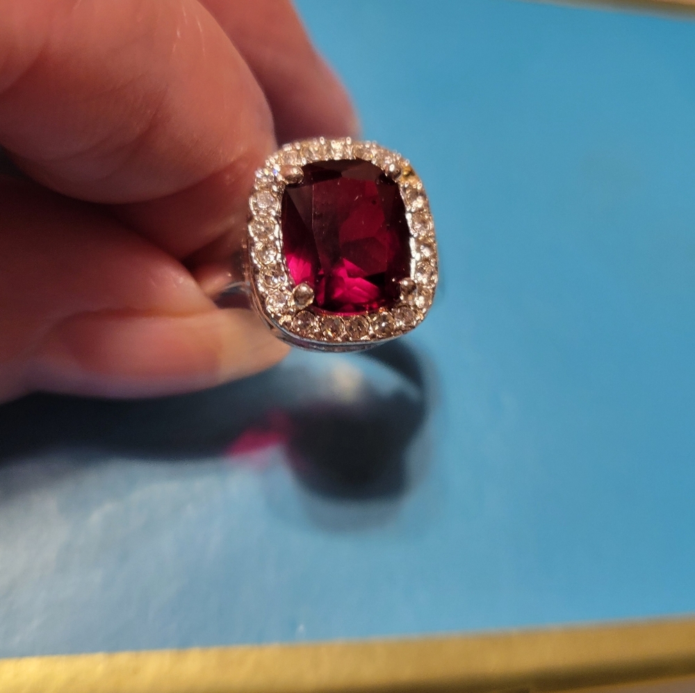 Elegant Silver and Red Gemstone Ring Size 8.5